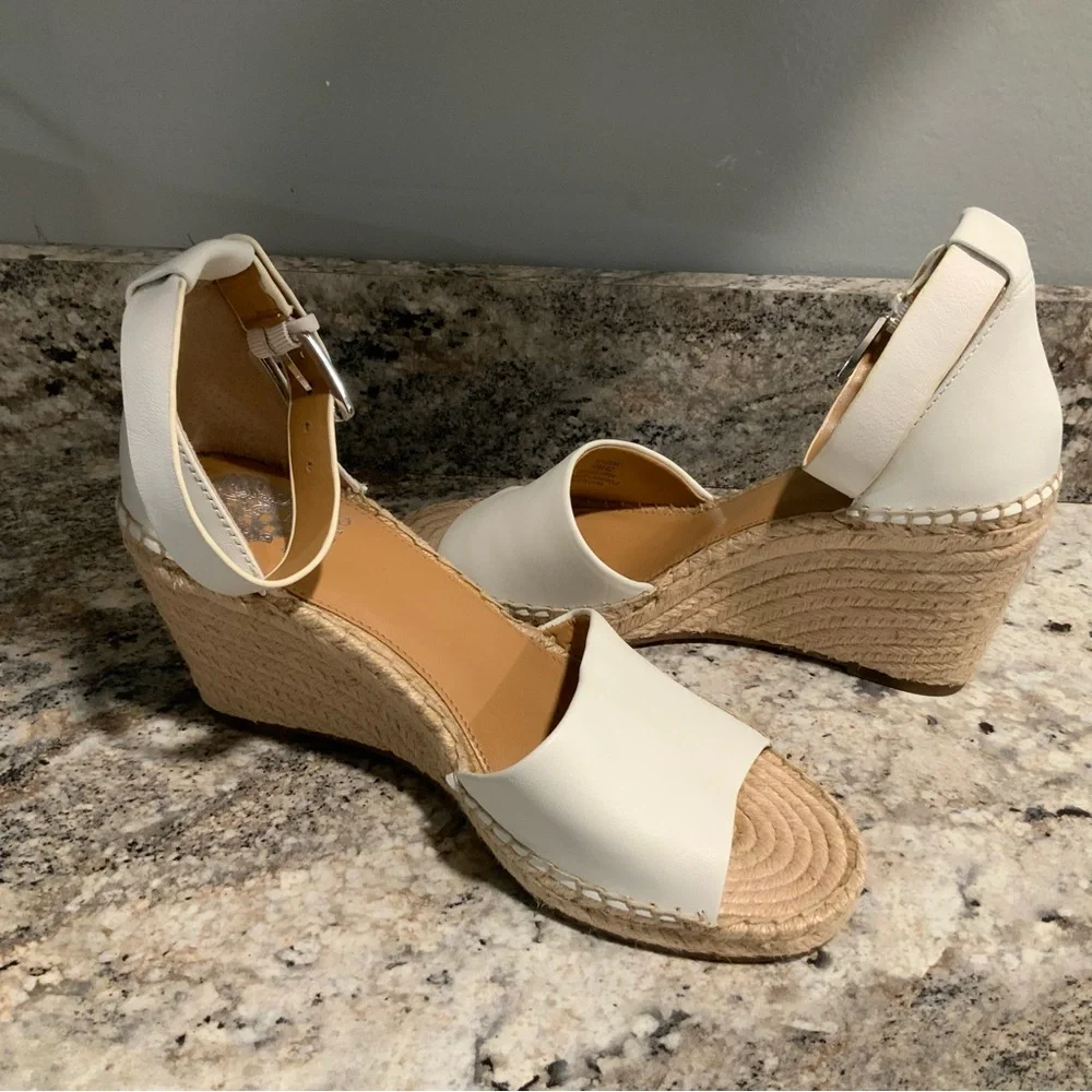 Vince Camuto vince camuto